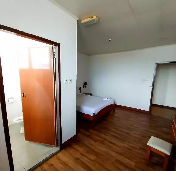 Hotel Holiday Park