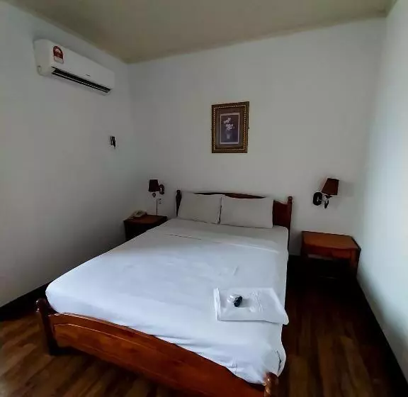 Hotel Holiday Park