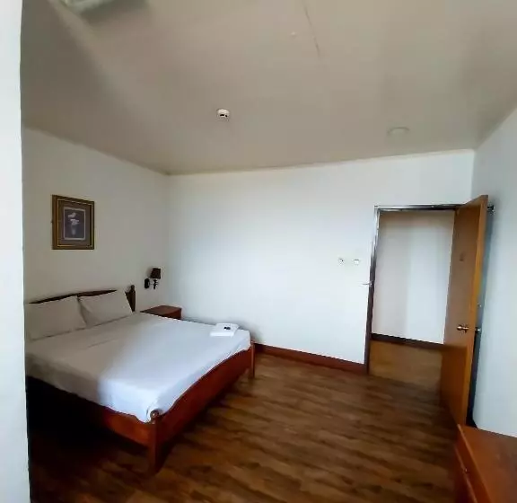 Hotel Holiday Park
