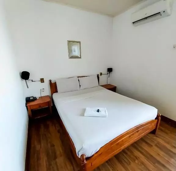 Hotel Holiday Park