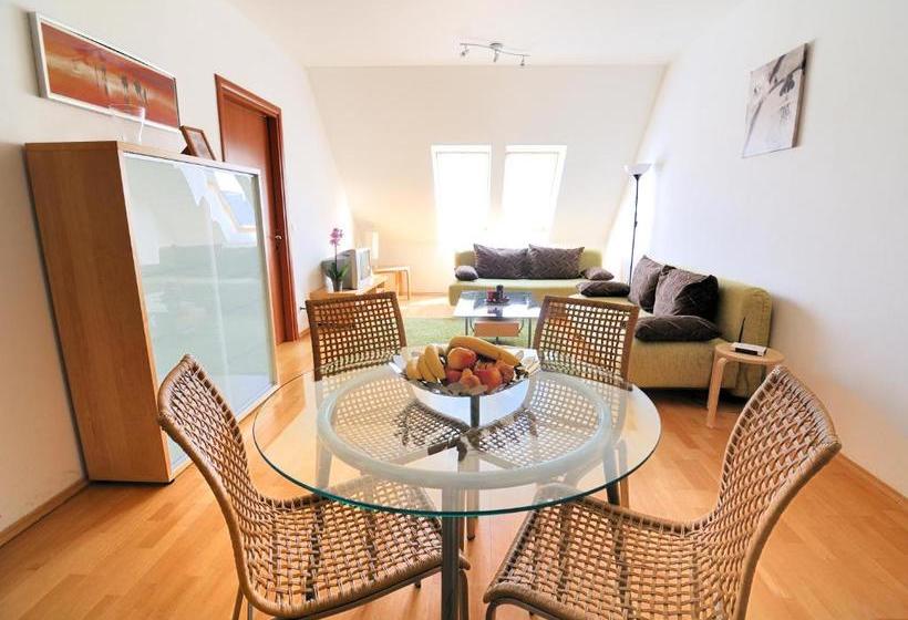 בית מלון כפרי King Apartments Budapest