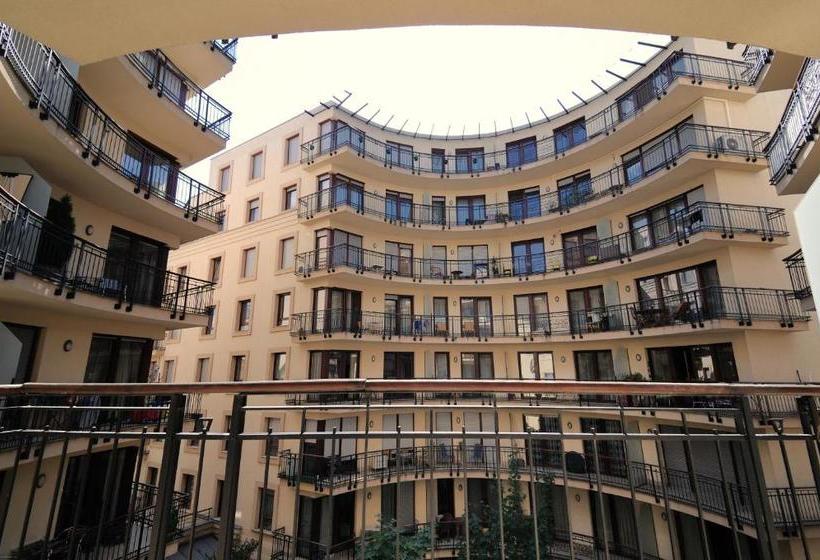 בית מלון כפרי King Apartments Budapest