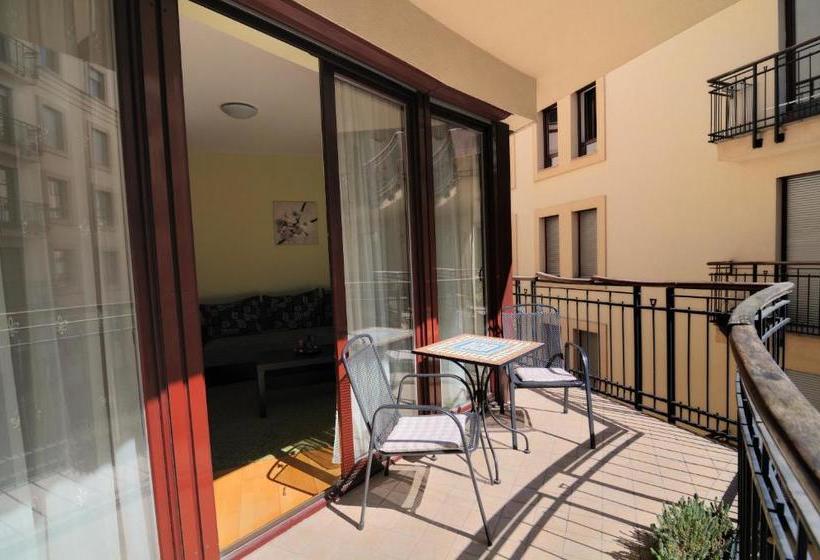 בית מלון כפרי King Apartments Budapest