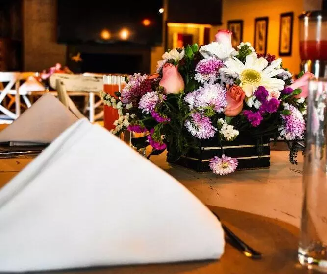 Loto Azul Hotel & Spa