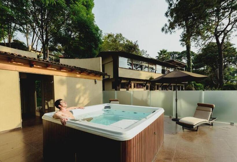 Loto Azul Hotel & Spa