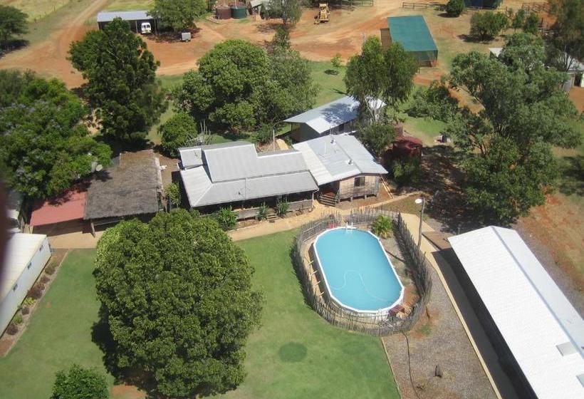 בית מלון כפרי Myella Farm Stay