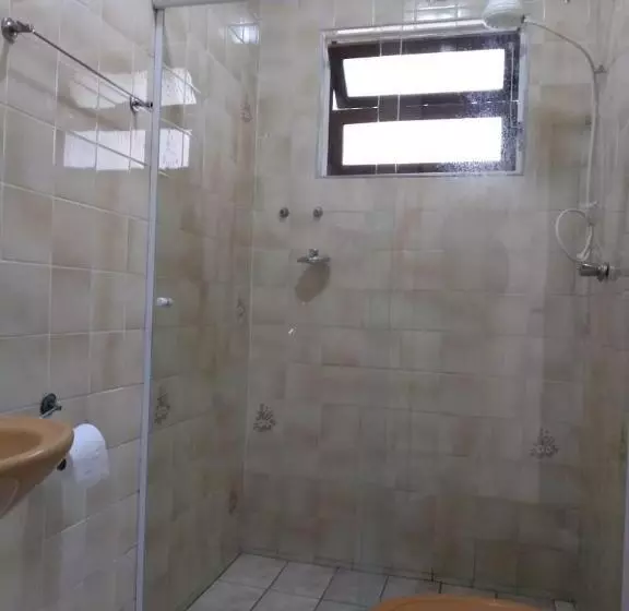 ホテル Pousada Garoupas