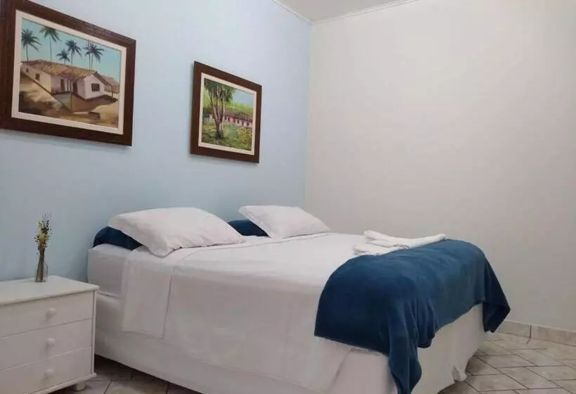 ホテル Pousada Garoupas