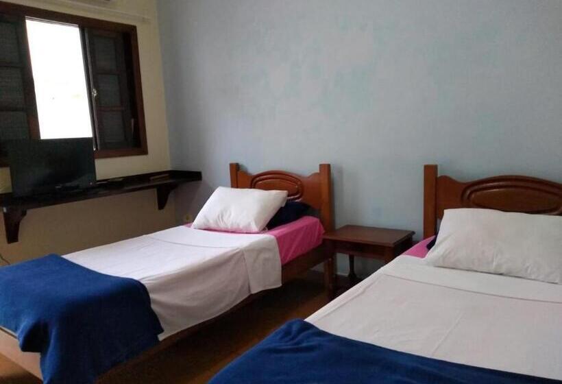 בית מלון כפרי Pousada Garoupas