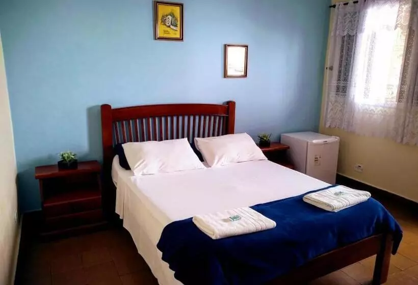 ホテル Pousada Garoupas