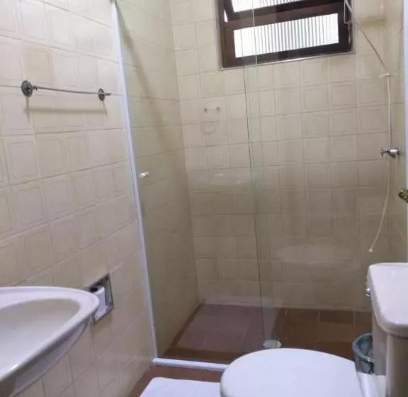 ホテル Pousada Garoupas