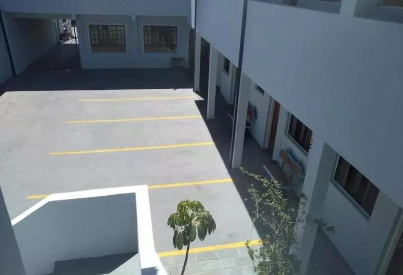 ホテル Pousada Garoupas