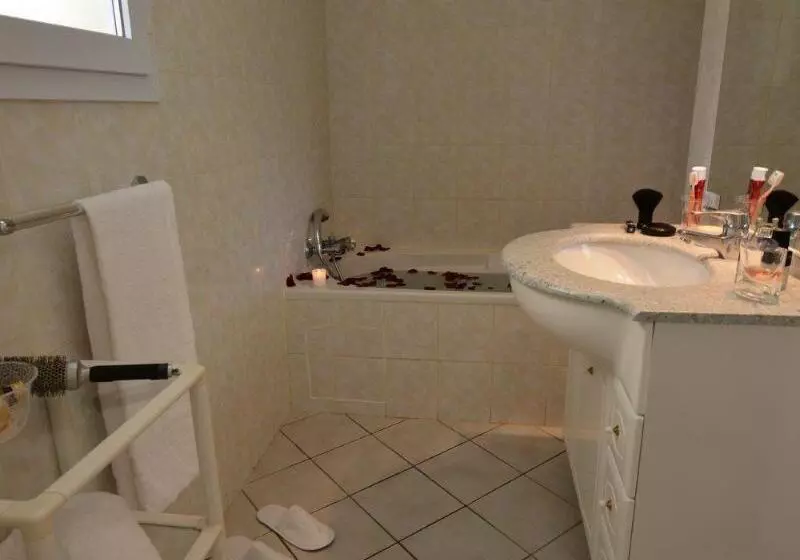 هتل Résidence Hôtelière A Trama