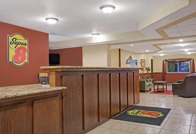 Hotelli Super 8 By Wyndham Monticello