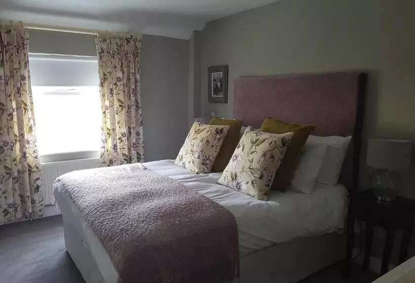 ホテル The Angel Inn