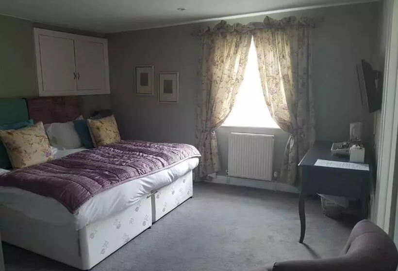 ホテル The Angel Inn