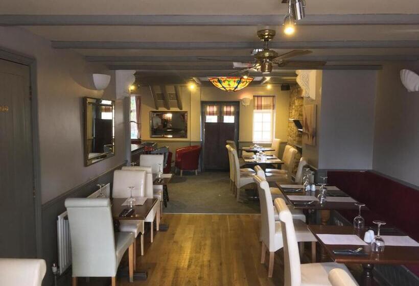 Отель The Queens Head