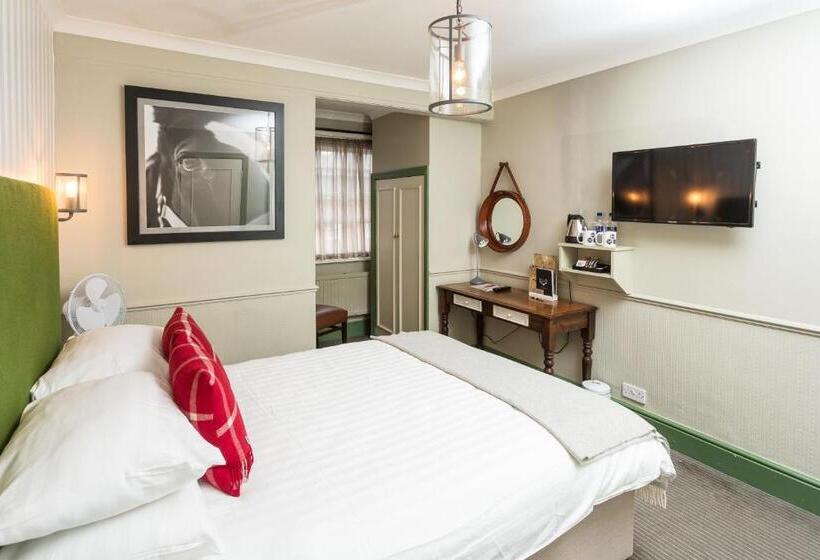 酒店 White Hart, Newmarket By Marston's Inns