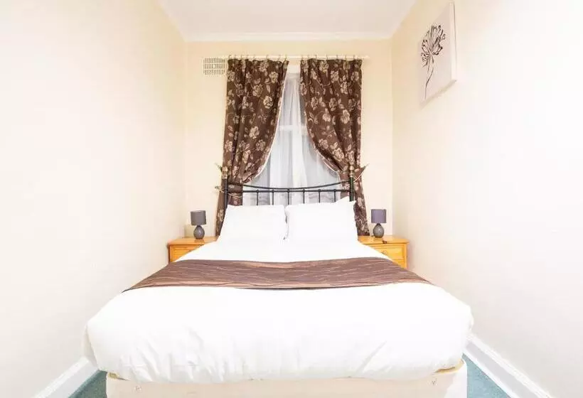 فندق Wincham Hall