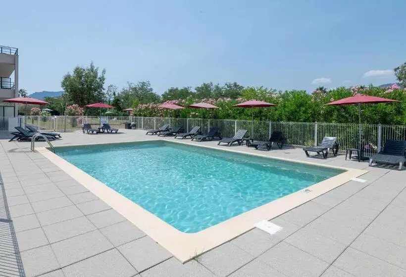 Comfort Aparthotel Cannes Mandelieu