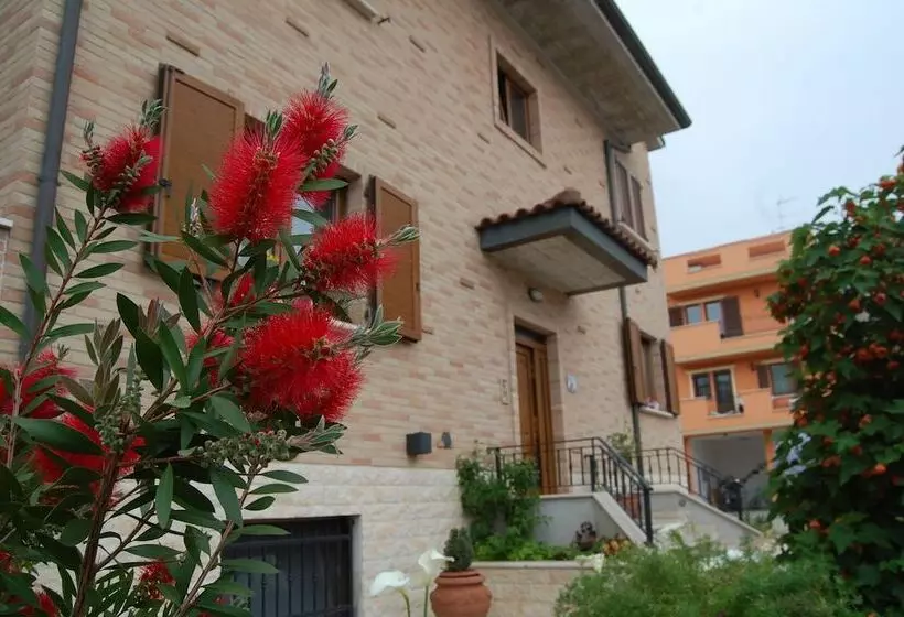 تختخواب و صبحانه Affittacamere La Tartaruga