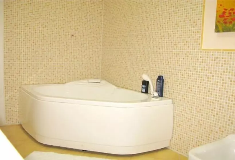 تختخواب و صبحانه Affittacamere La Tartaruga