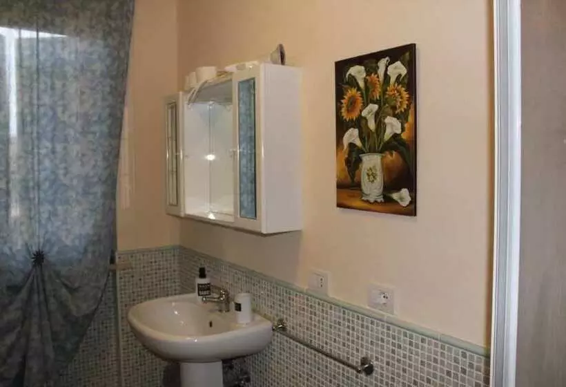 تختخواب و صبحانه Affittacamere La Tartaruga