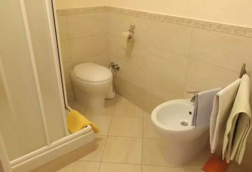 تختخواب و صبحانه Affittacamere La Tartaruga