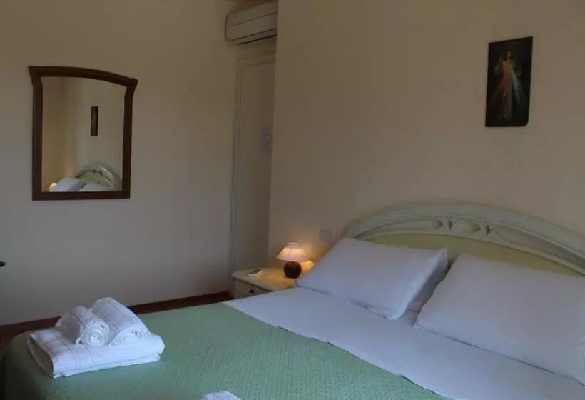 تختخواب و صبحانه Affittacamere La Tartaruga