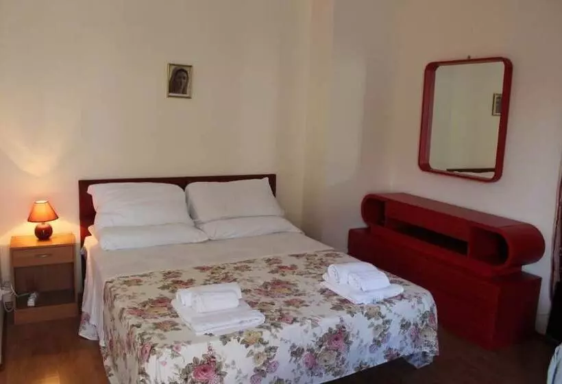 تختخواب و صبحانه Affittacamere La Tartaruga