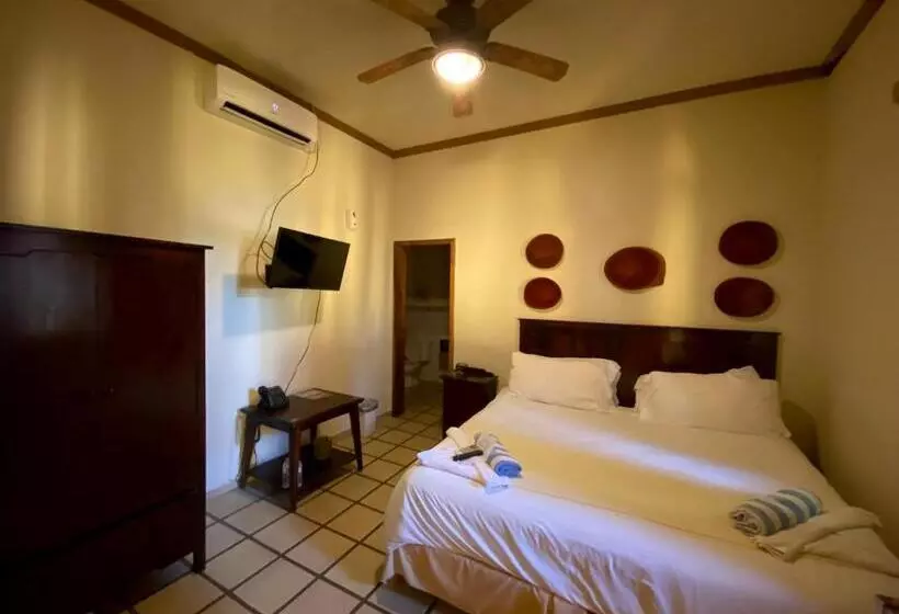 تختخواب و صبحانه Paraiso Rainforest And Beach