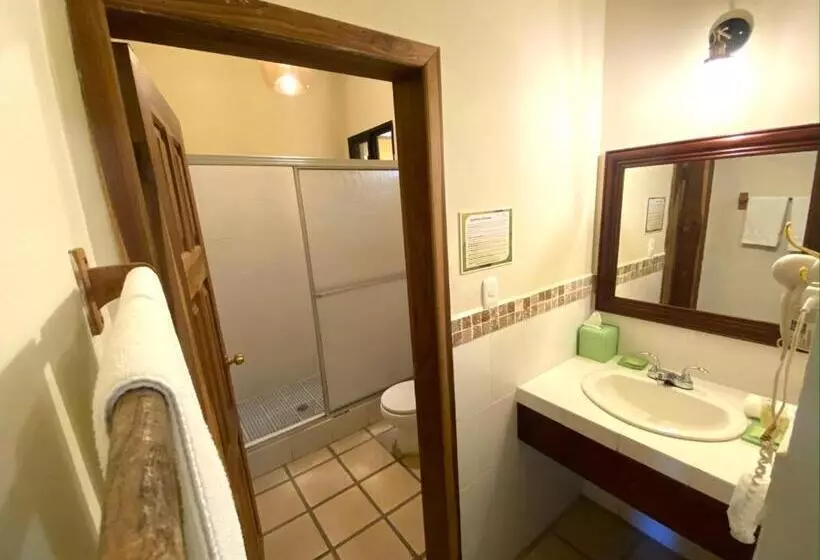 تختخواب و صبحانه Paraiso Rainforest And Beach