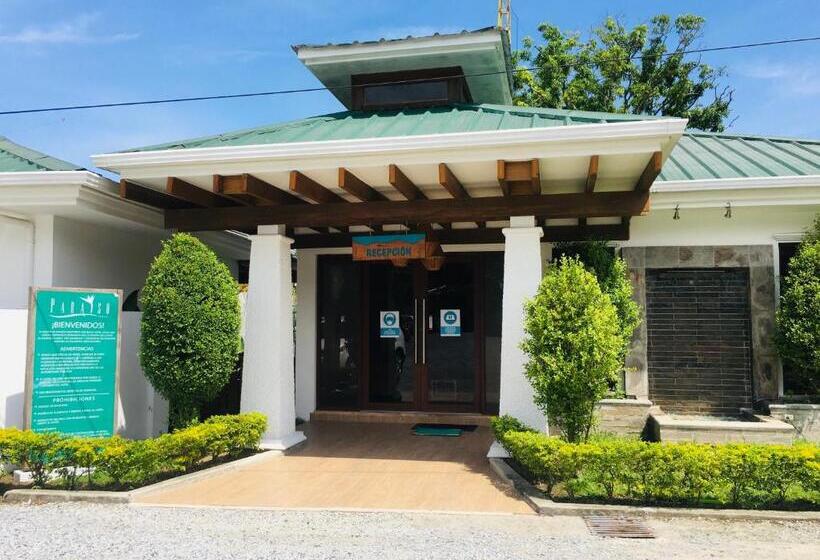 تختخواب و صبحانه Paraiso Rainforest And Beach