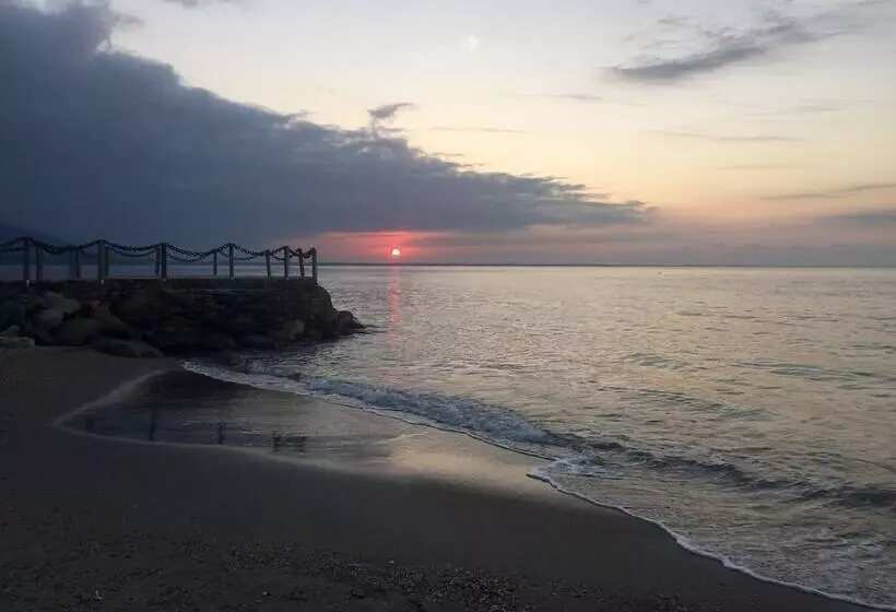 تختخواب و صبحانه Paraiso Rainforest And Beach