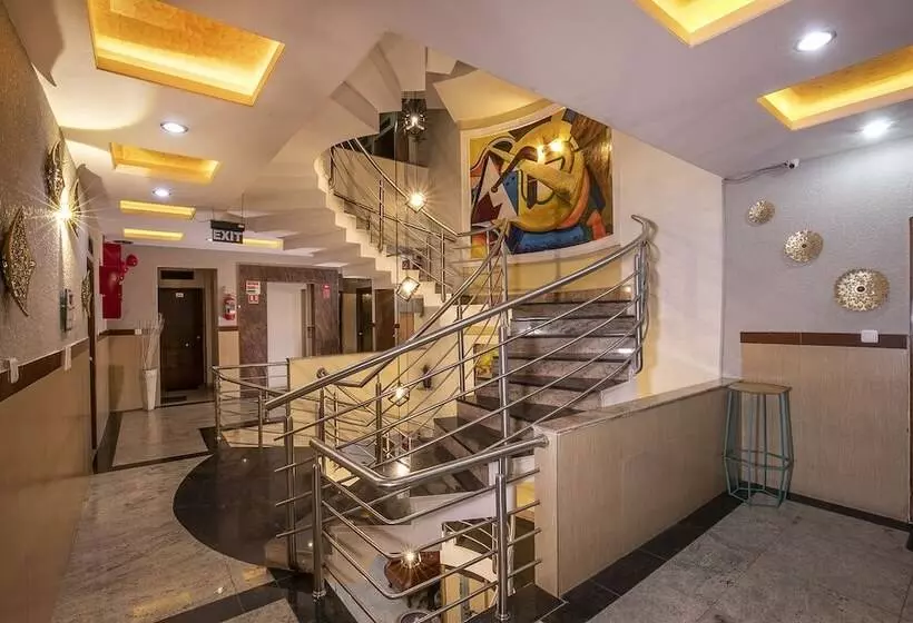 Hotel Aishwarya Residency