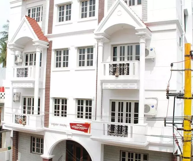 Hotel Aishwarya Residency