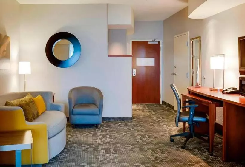 هتل Courtyard Statesville Mooresville/lake Norman