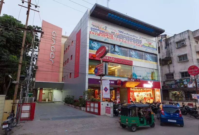 Hotel Ginger Vadodara