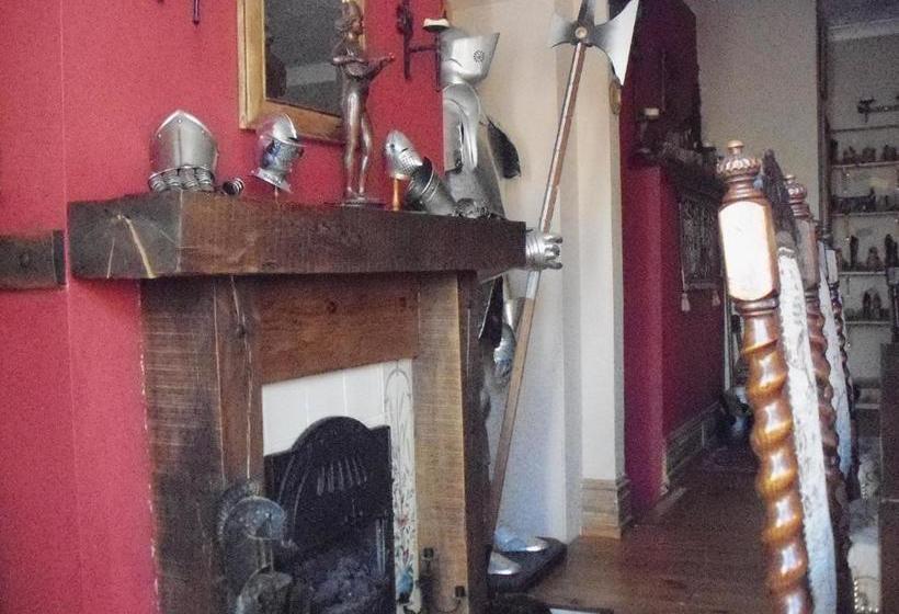 فندق Minstrel's Rest