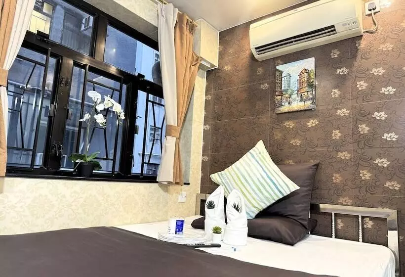 هتل New International Guest House