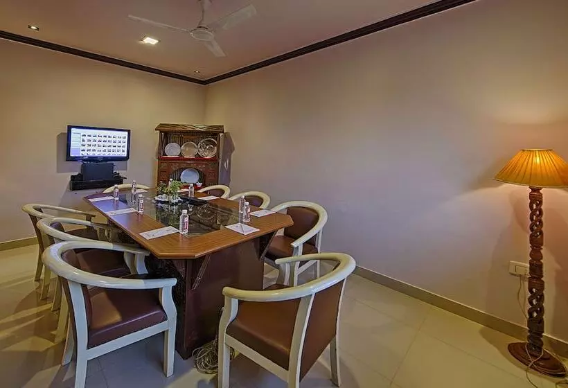 Hôtel Niralidhani Ethnic Resort