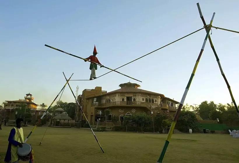 Hôtel Niralidhani Ethnic Resort