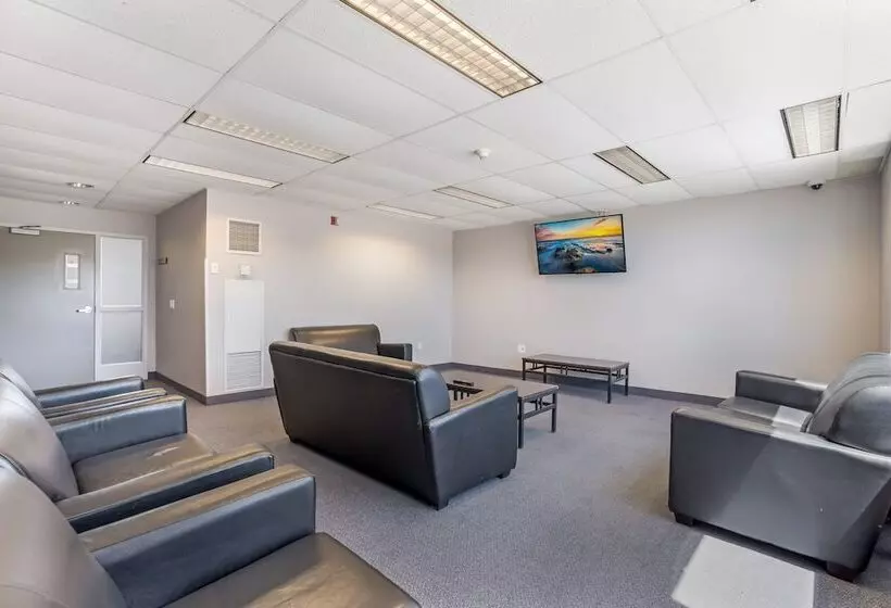 Hotel Residence & Conference Centre Niagaraonthelake