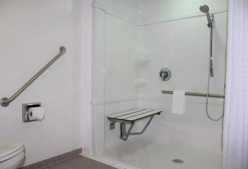 Hotel Residence & Conference Centre Niagaraonthelake