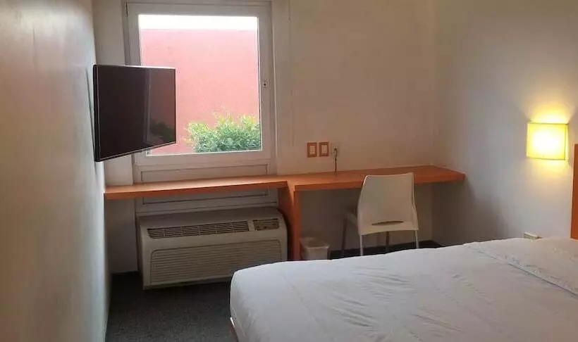 هتل Tecnologico Norte