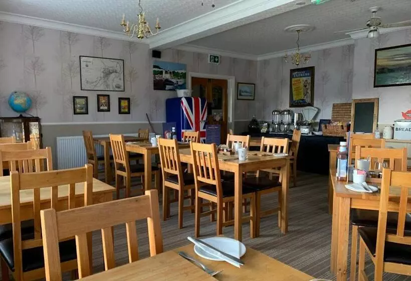 هتل The Headlands