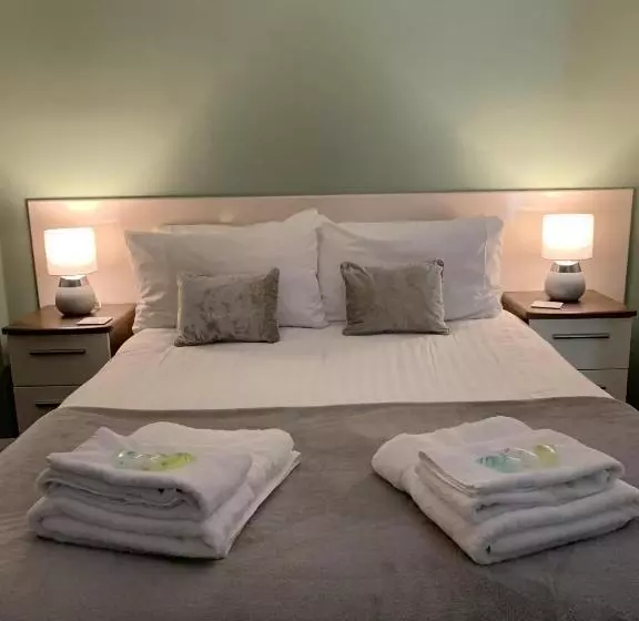 هتل The Headlands