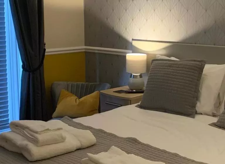 هتل The Headlands