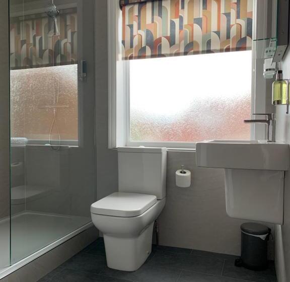 هتل The Headlands