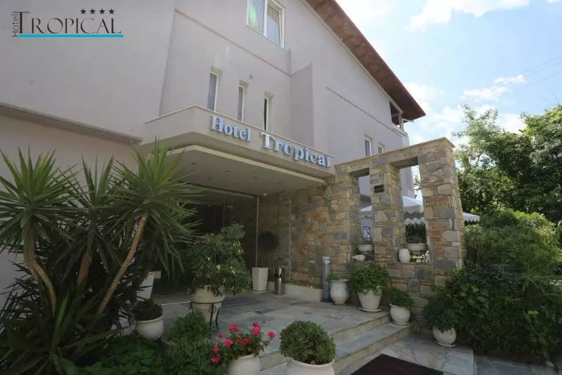 هتل Tropical